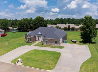 201 Silver Spur Dr, Lufkin, TX 75904
