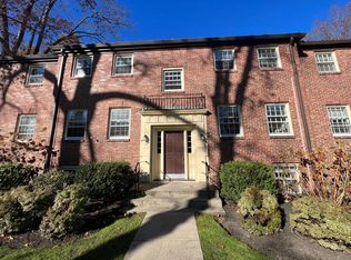 75 Wyman St #3-C, Waban, MA 02468