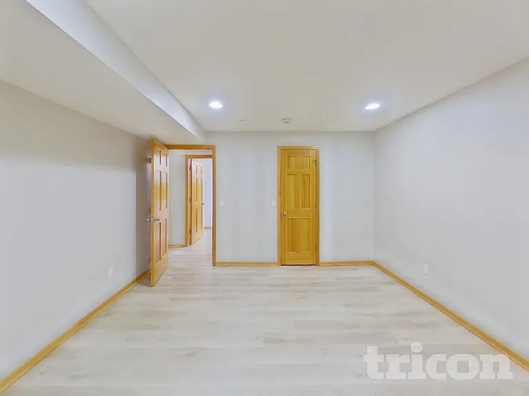 209 Greenbriar Ln — Photo 17
