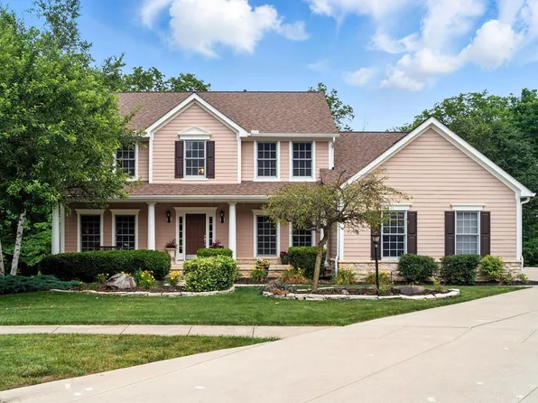 2969 Laura Pl, Lewis Center, OH 43035