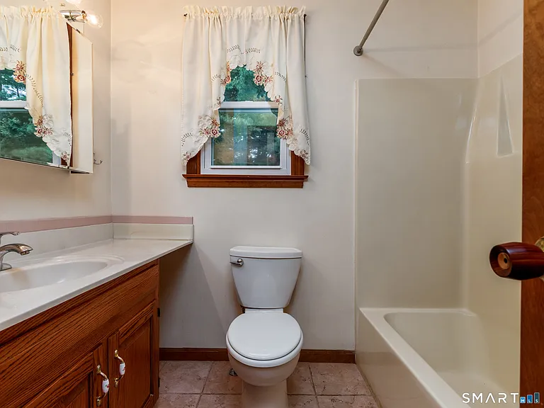 115 Brandegee Ln — Photo 17