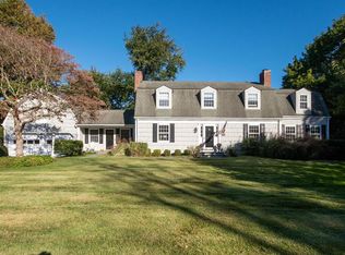 10 Lighthouse Way, Darien, CT 06820