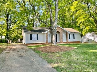 8620 Deerwood Rd, Charlotte, NC 28214