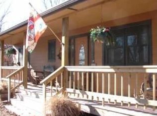 57 Ridge Rd, Eureka Springs, AR 72631