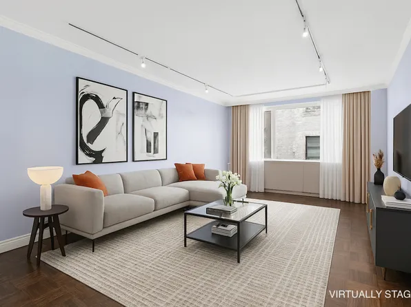 301 East 22nd Street image 2 of 21