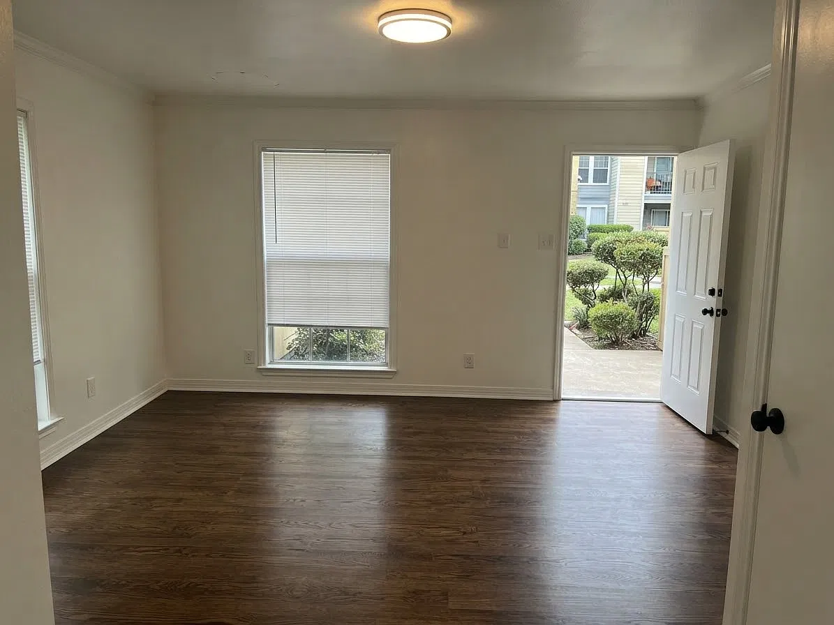 2 bed, 815 sqft, $1,500 — Photo 3