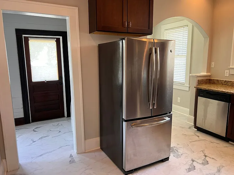 2404 N Morgan St — Photo 10