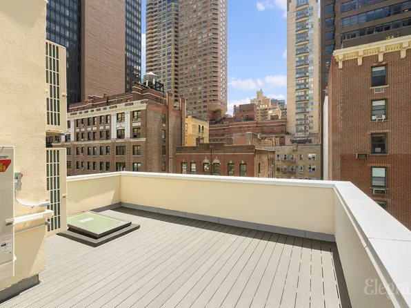 221 East 48th Street image 23 of 24