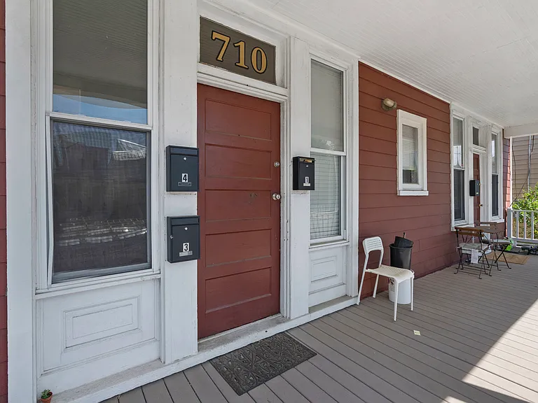 710 N 24th St #3 — Photo 14