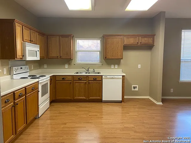 8642 Tioga Pass — Photo 13
