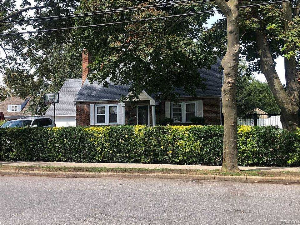 1st image of 717 Henry St