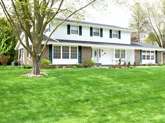 5th image of 10311 N Fontainbleau Ct
