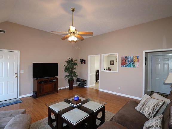 4th image of 10006 Nevada Ave