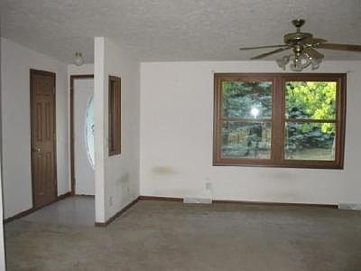 5th image of 21635 Calvin Hill St