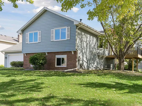 11910 44th Ave N, Plymouth, MN 55442