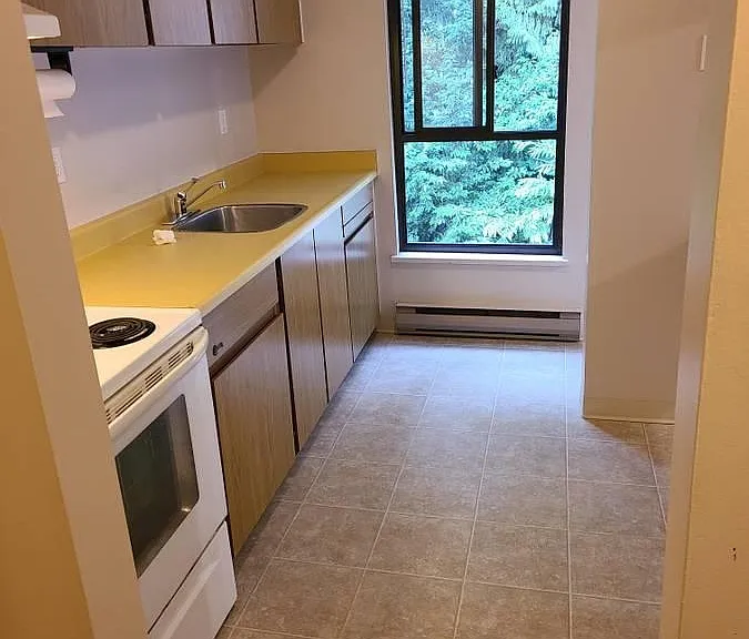 9125 Capella Dr #303 — Photo 3
