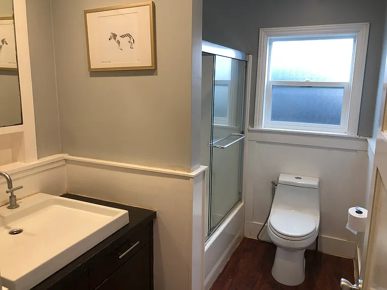 1052 Vallejo St — Photo 8