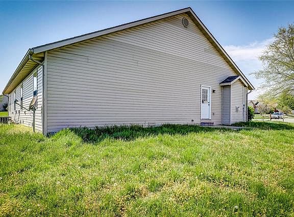 2nd image of 10903 Kentfield Dr