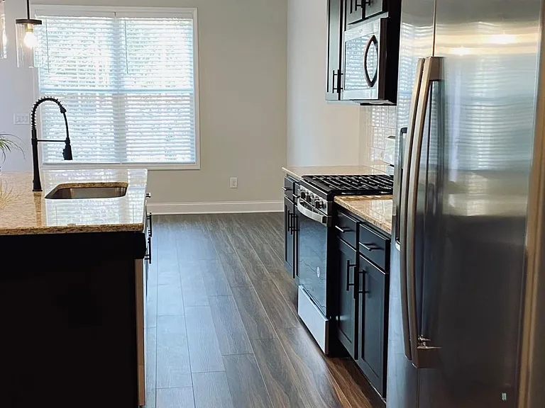 3556 Cavell Ct — Photo 8