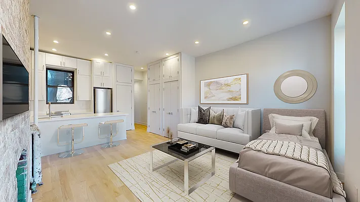 Rented by Bond New York | media 14