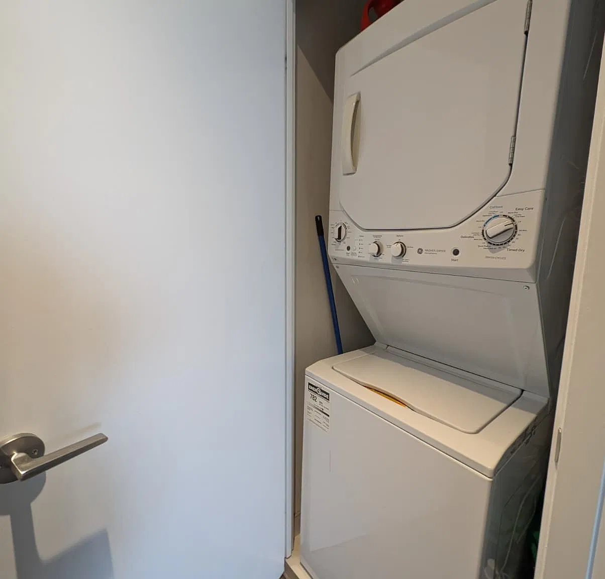 2 bed, $2,300 — Photo 4