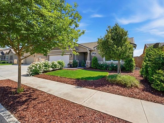 3rd image of 6337 W Elowin Avenue