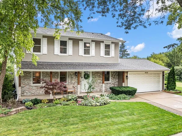 4030 N Parkside Dr, Hoffman Estates, IL 60192