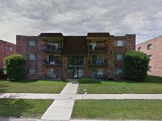 1st image of 7350 Sandalwood Dr APT 202