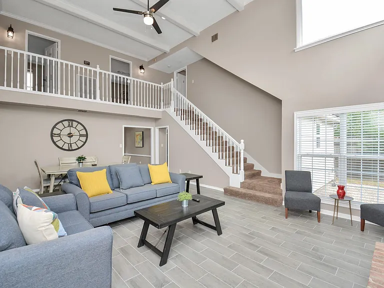 1807 Saddlecreek Dr — Photo 38