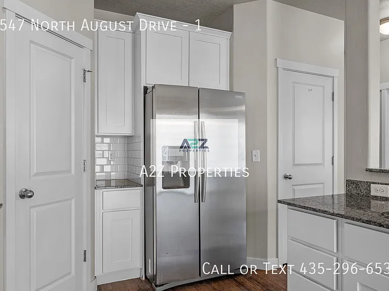 1547 N August Dr #1 — Photo 12