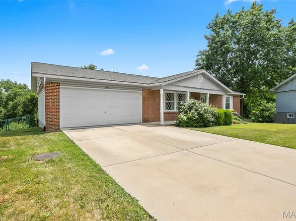 5846 Falcon View Ln, Saint Louis, MO 63129
