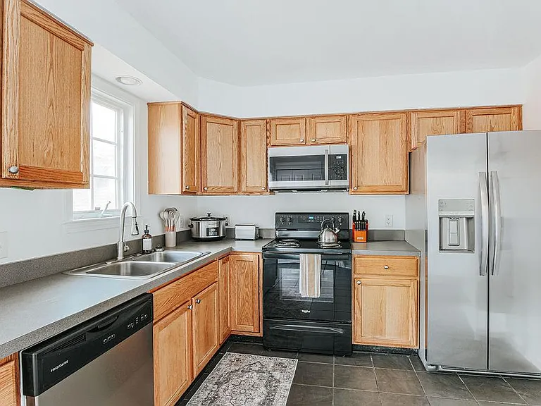 1511 Vine St — Photo 11