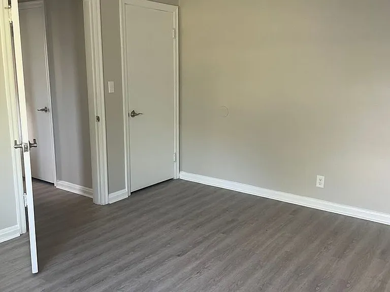 Newly Upgraded Apartments -The Courtyard at Park Hills, Minutes from Downtown — Photo 14