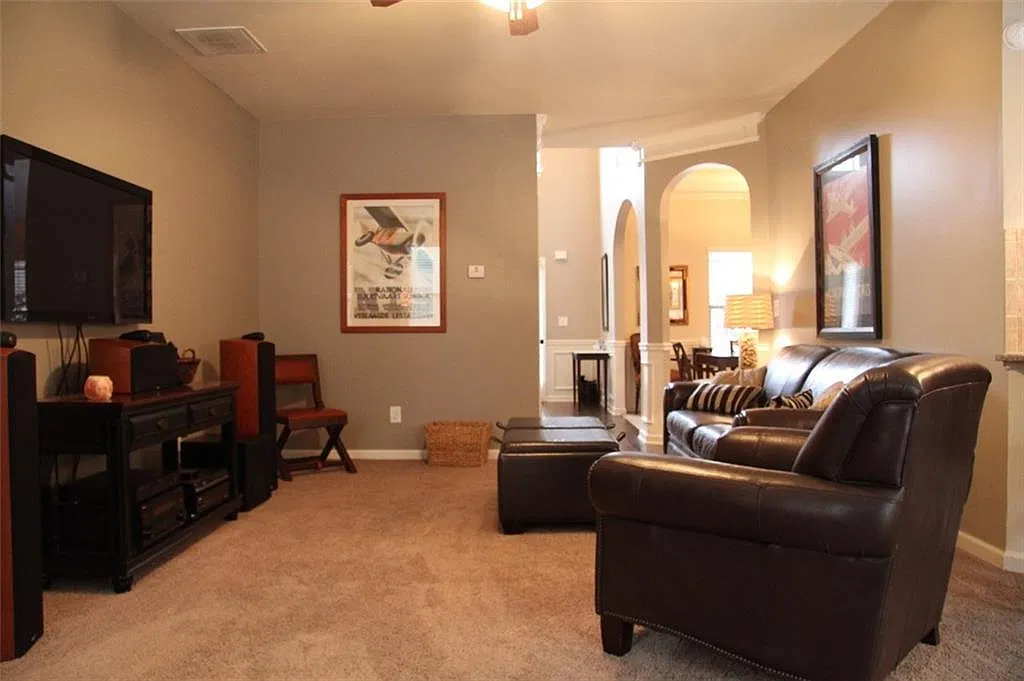 Danley Dr, Douglasville — Photo 4