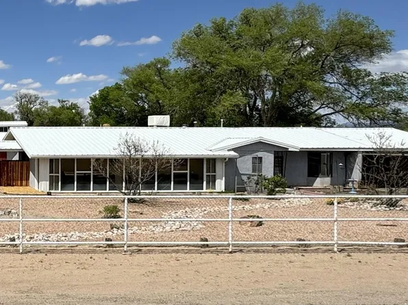 2825 S Chanate Ave SW, Albuquerque, NM 87105