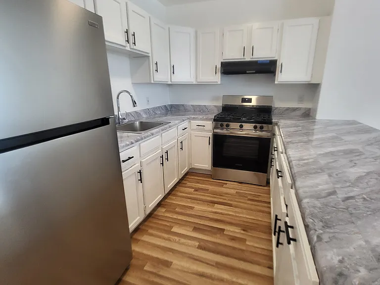1357 Clinton Ave #3 — Photo 5