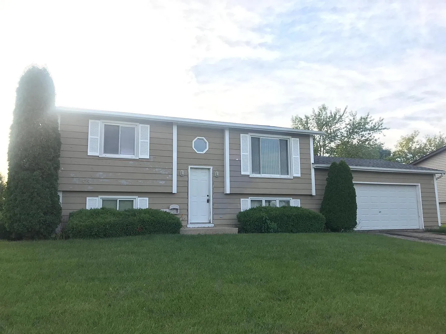 4001 Brigadoon Dr photo 1