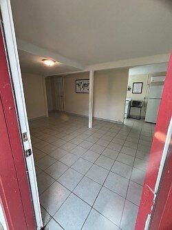 2nd image of 1208 N Sylvania Ave #1
