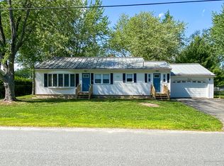 14 Robert St, Winslow, ME 04901