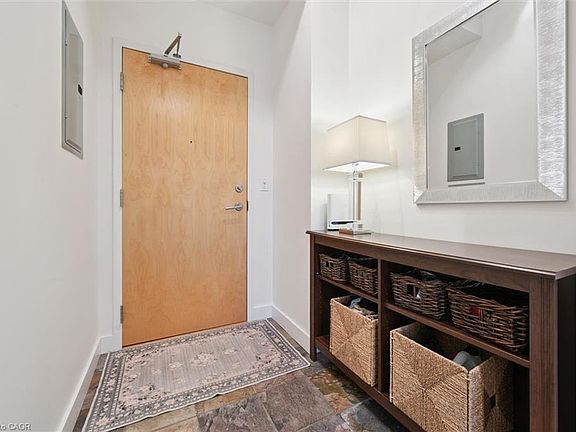 5th image of 42 Bridgeport Rd E #302