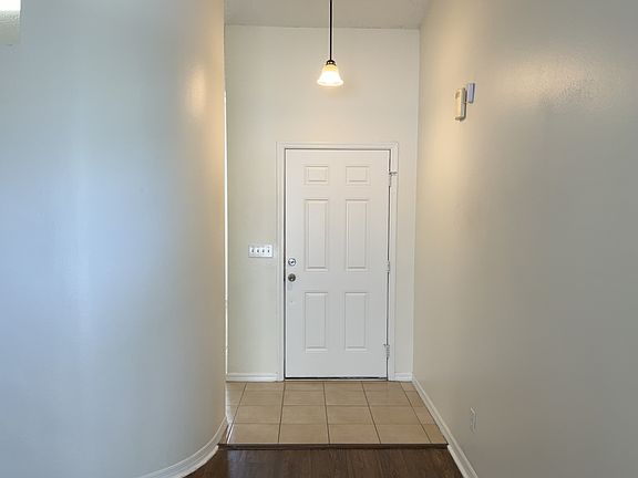 5th image of 4132 Quail Briar Dr