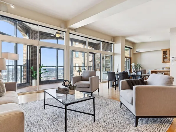 1201 Yale Pl APT 2009, Minneapolis, MN 55403