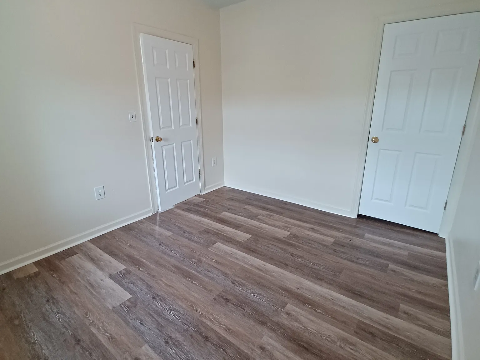 Carriage Apartments — Photo 3