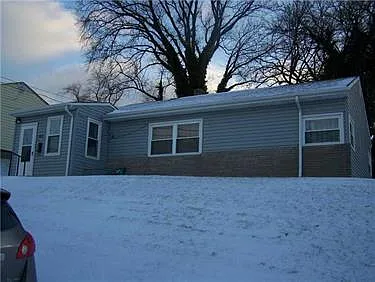 232 Dersam St photo 1