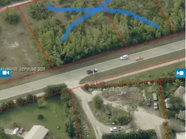 8541 Stringfellow Rd, Saint James City, FL 33956