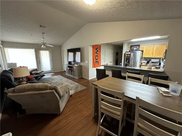 730 W Magnolia Ave #3303, Auburn, AL 36832