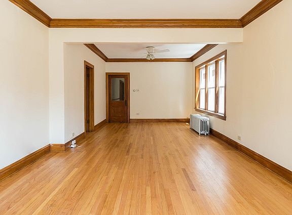 2nd image of 6723 S Maplewood Ave