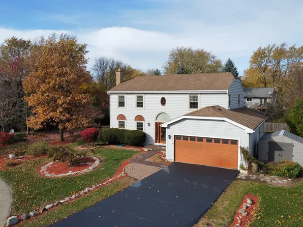 1155 Hanover Dr, Batavia, IL 60510