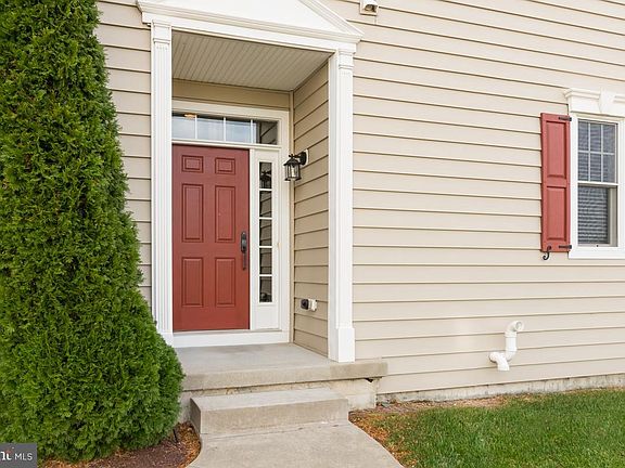 3rd image of 18846 Bethpage Dr #3F