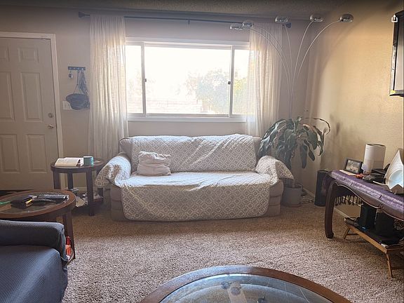 5th image of 224 Jefferson St